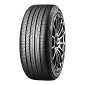 Шины Yokohama  245/40/20  W 99 ADVAN DB V552   старше 3-х лет